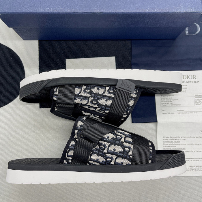 D*or alpha sandal