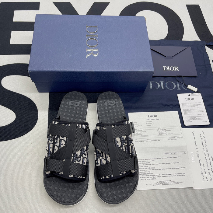 D*or alpha sandal