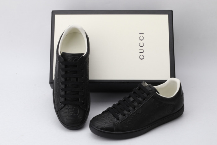 G*u*i sneaker g1000022
